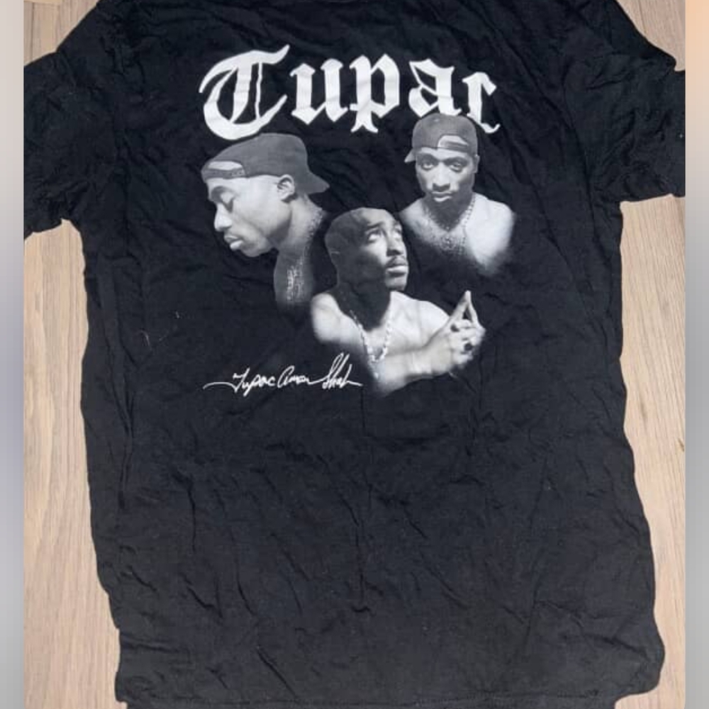 Black Tupac Graphic T-Shirt Size L